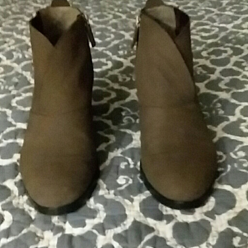 Eileen Fisher Murphy Nubuck Leather Booties